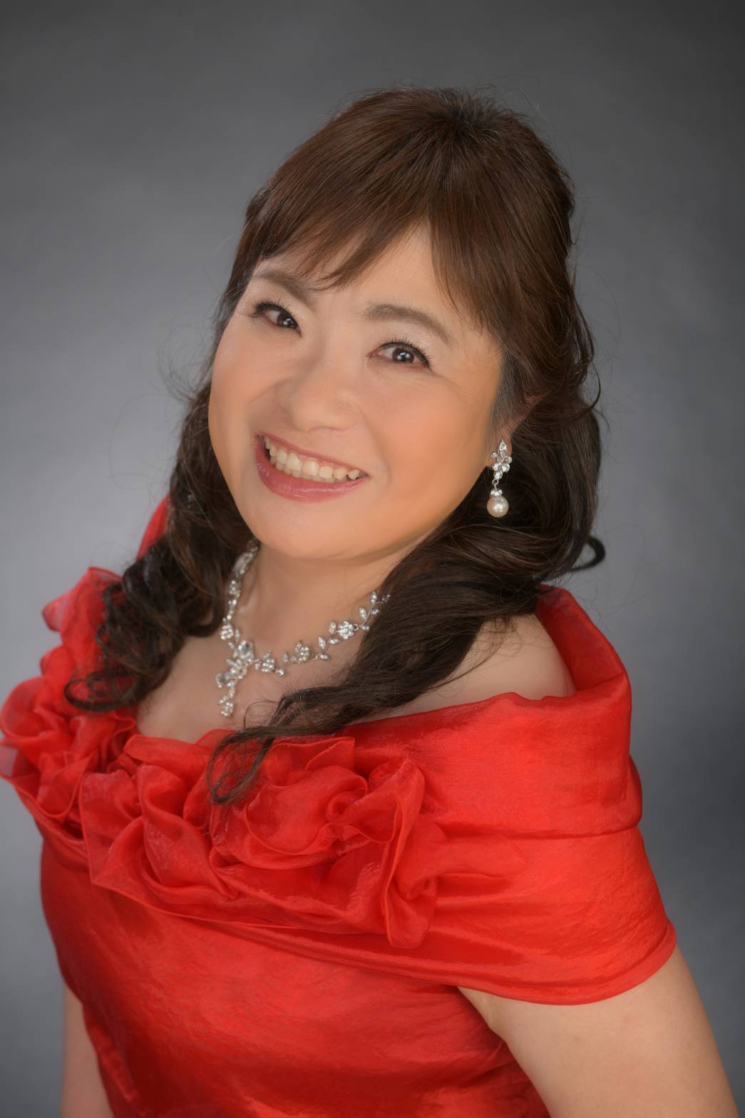 川上 真智子　(ソプラノ)